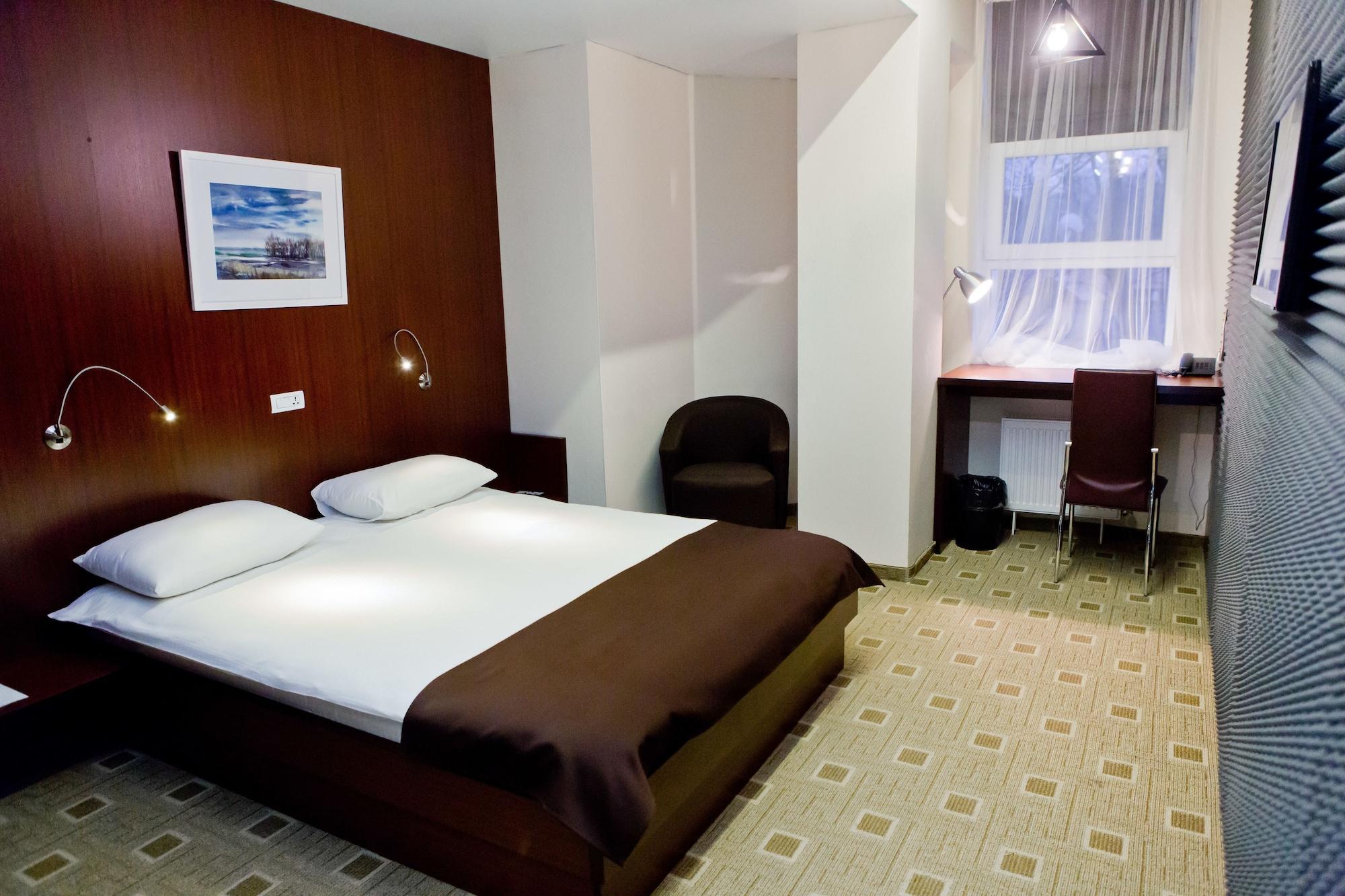 Hotel Olsi Кишинев Екстериор снимка