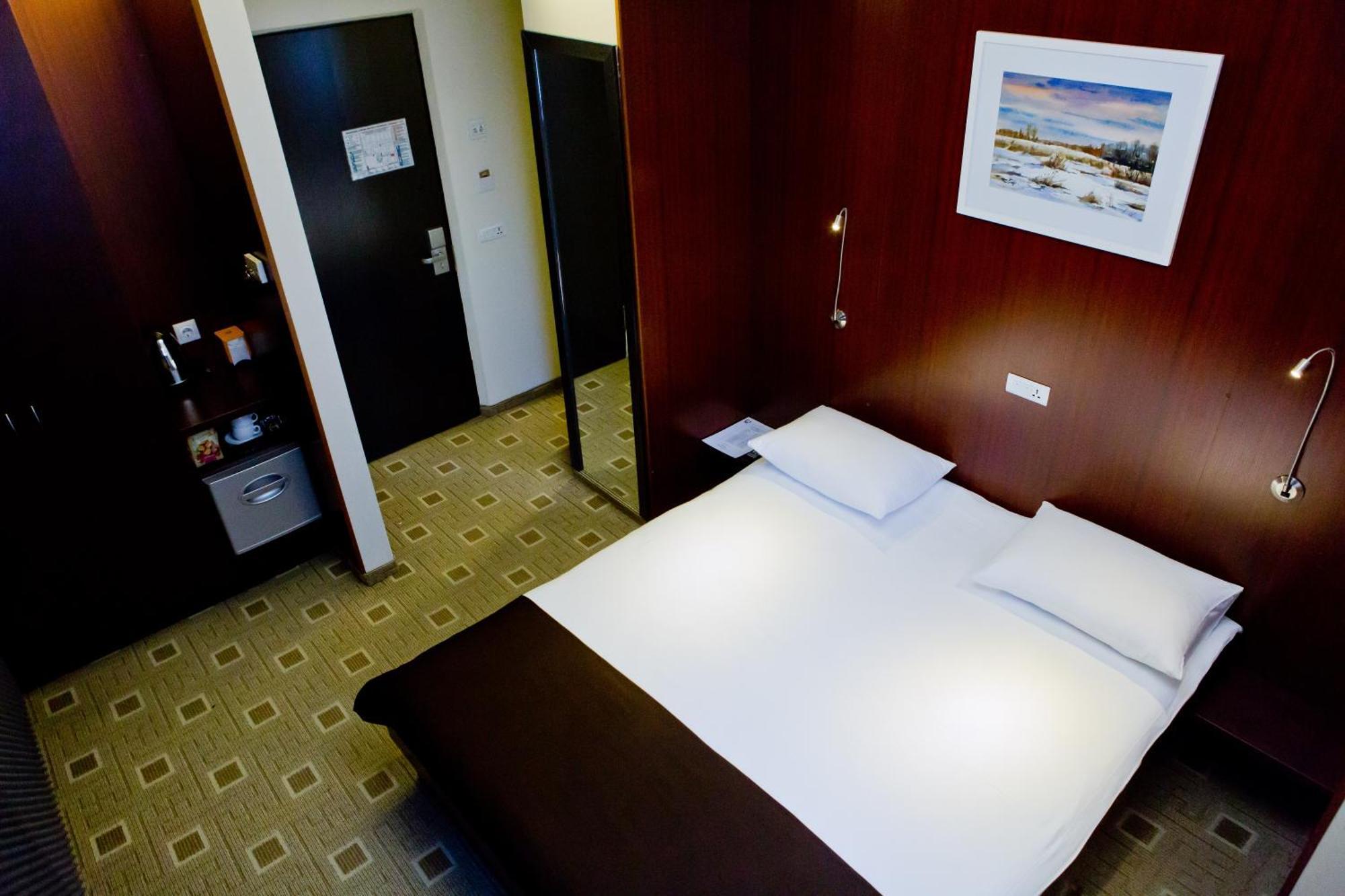 Hotel Olsi Кишинев Стая снимка