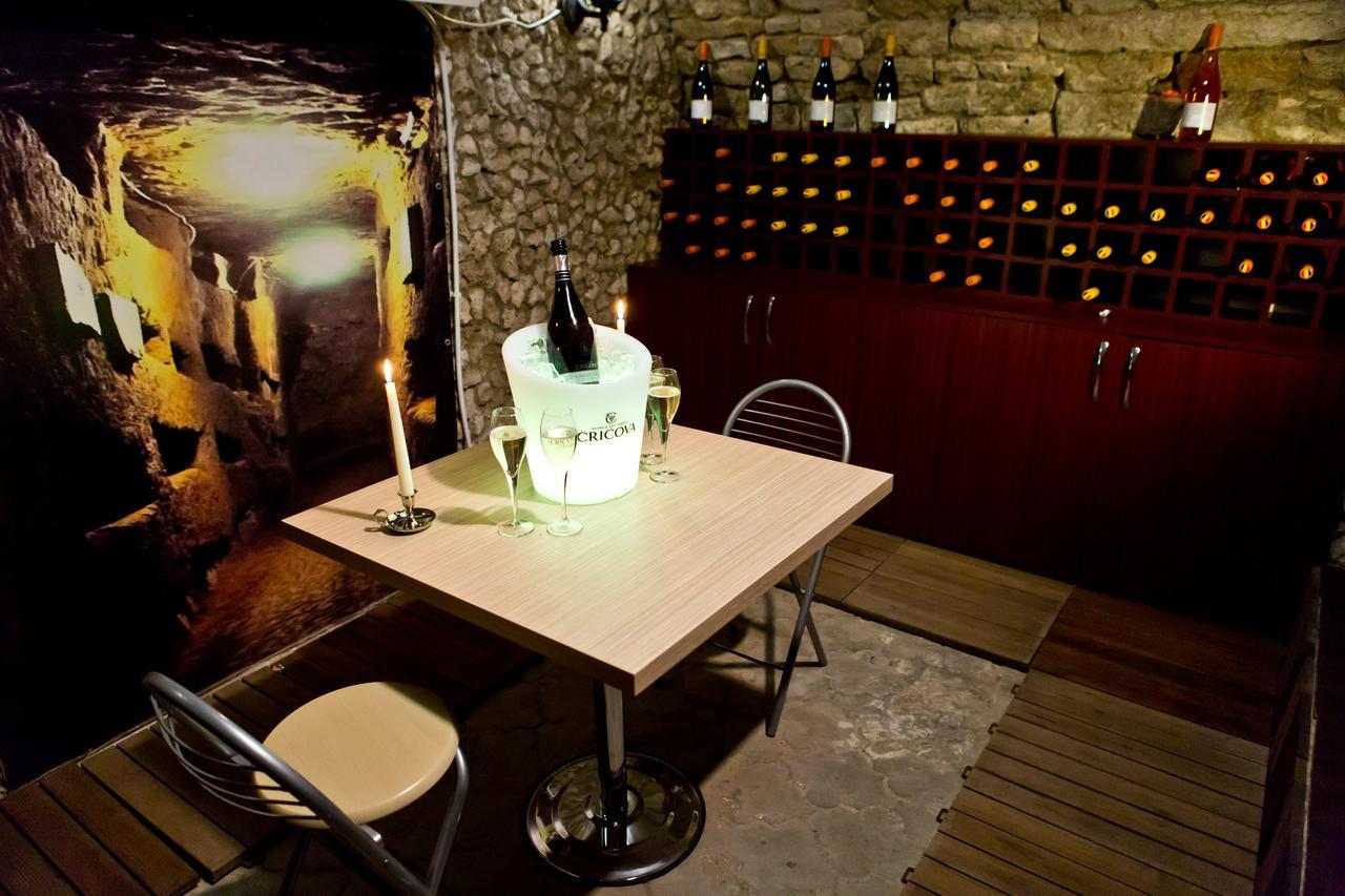 Hotel Olsi Кишинев Екстериор снимка