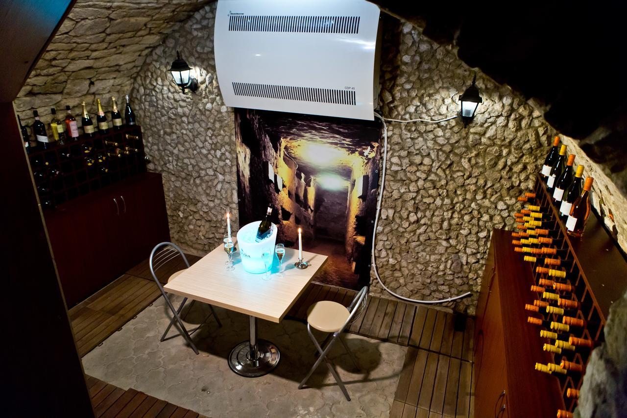 Hotel Olsi Кишинев Екстериор снимка